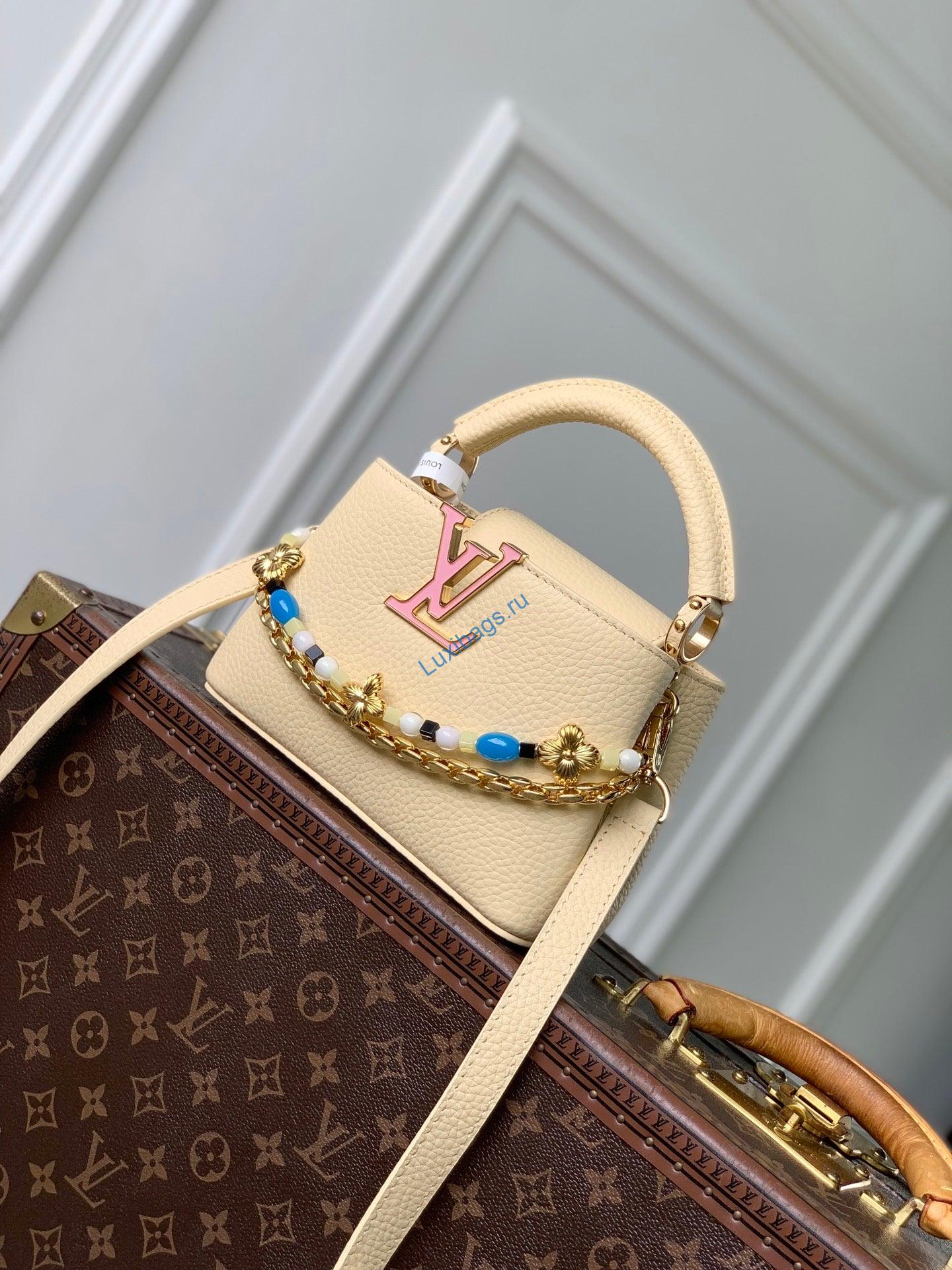 Louis Vuitton LV M29443 Capucines East West Mini Bag Apricot