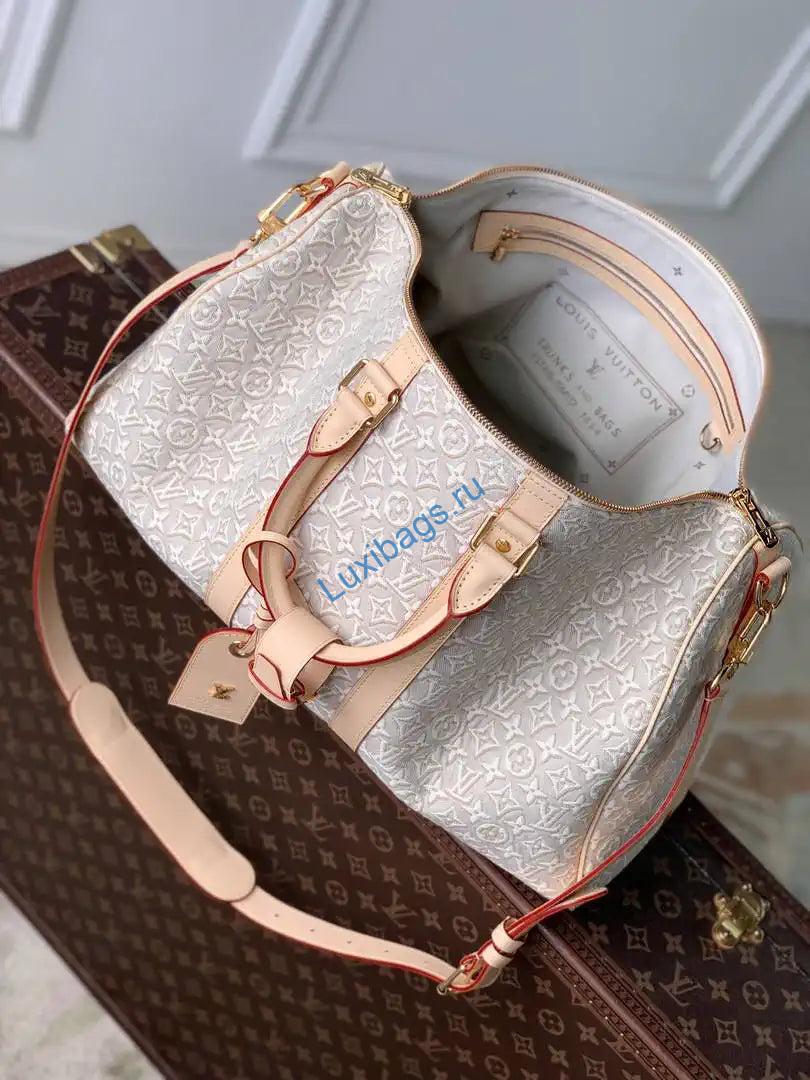 louis vuitton lv m29670 keepall bandoulière 45 bag peuplier beige 2 Louis Vuitton LV M29670 Keepall Bandoulière 45 Bag Peuplier Beige | m29670 keepall bandouliere 45 bag peuplier beige 03