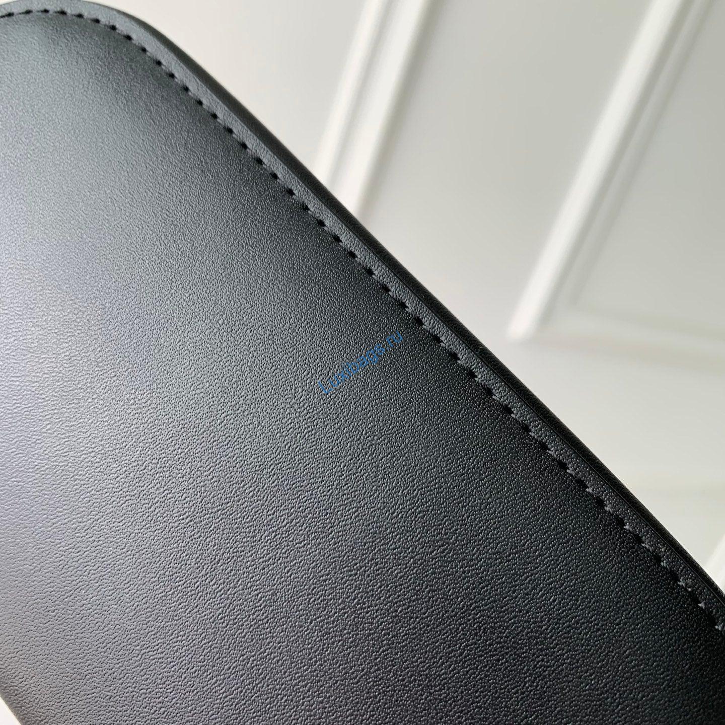 louis vuitton lv gi0654 sunglasses pouch gm 6 Louis Vuitton LV GI0654 Sunglasses Pouch GM | sunglasses pouch gm monogram eclipse nvprod3020033v GI0654 7