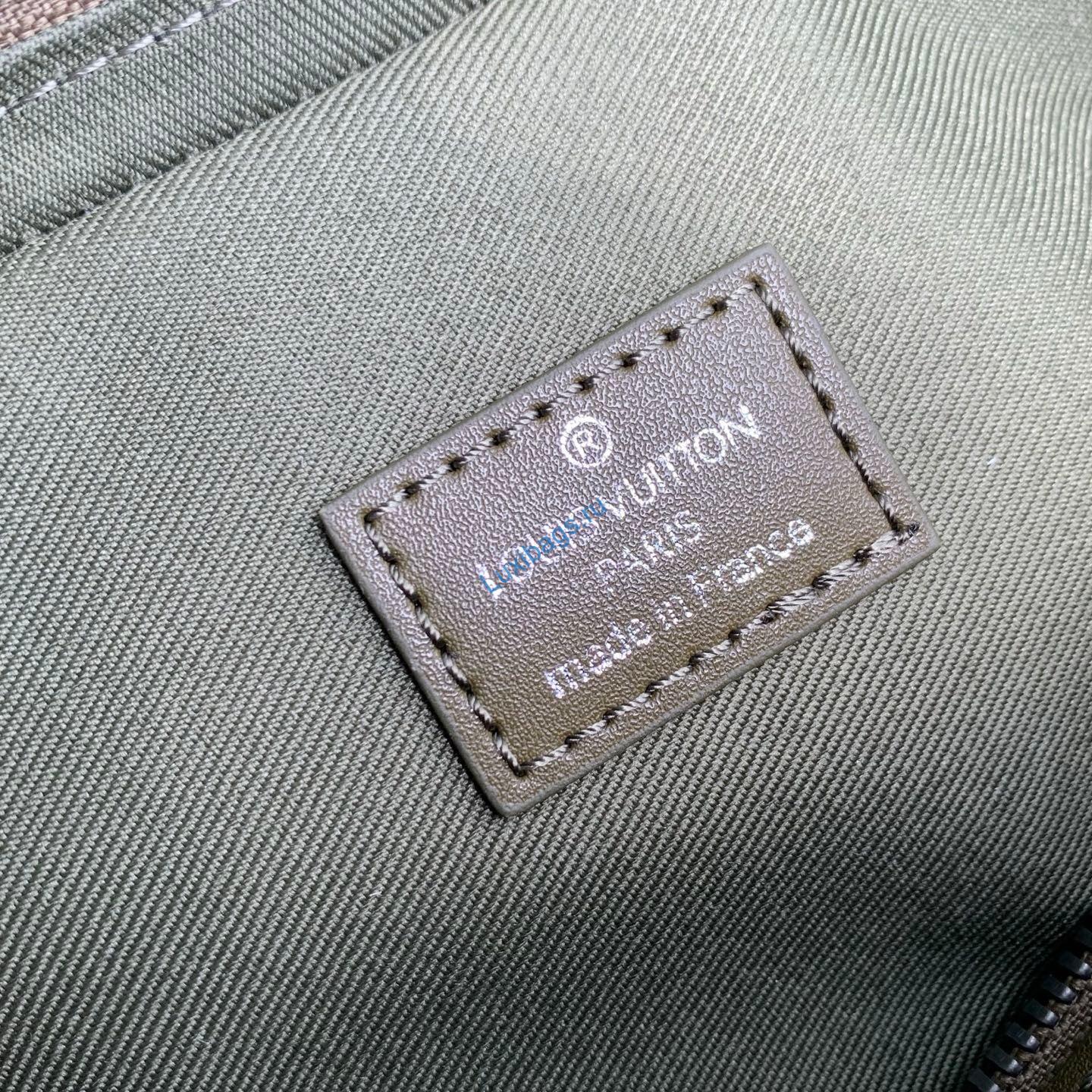 louis vuitton lv m28628 trio messenger bag khaki green 7 Louis Vuitton LV M28628 Trio Messenger Bag Khaki Green | trio messenger monogram eclipse nvprod7540384v M28628 8