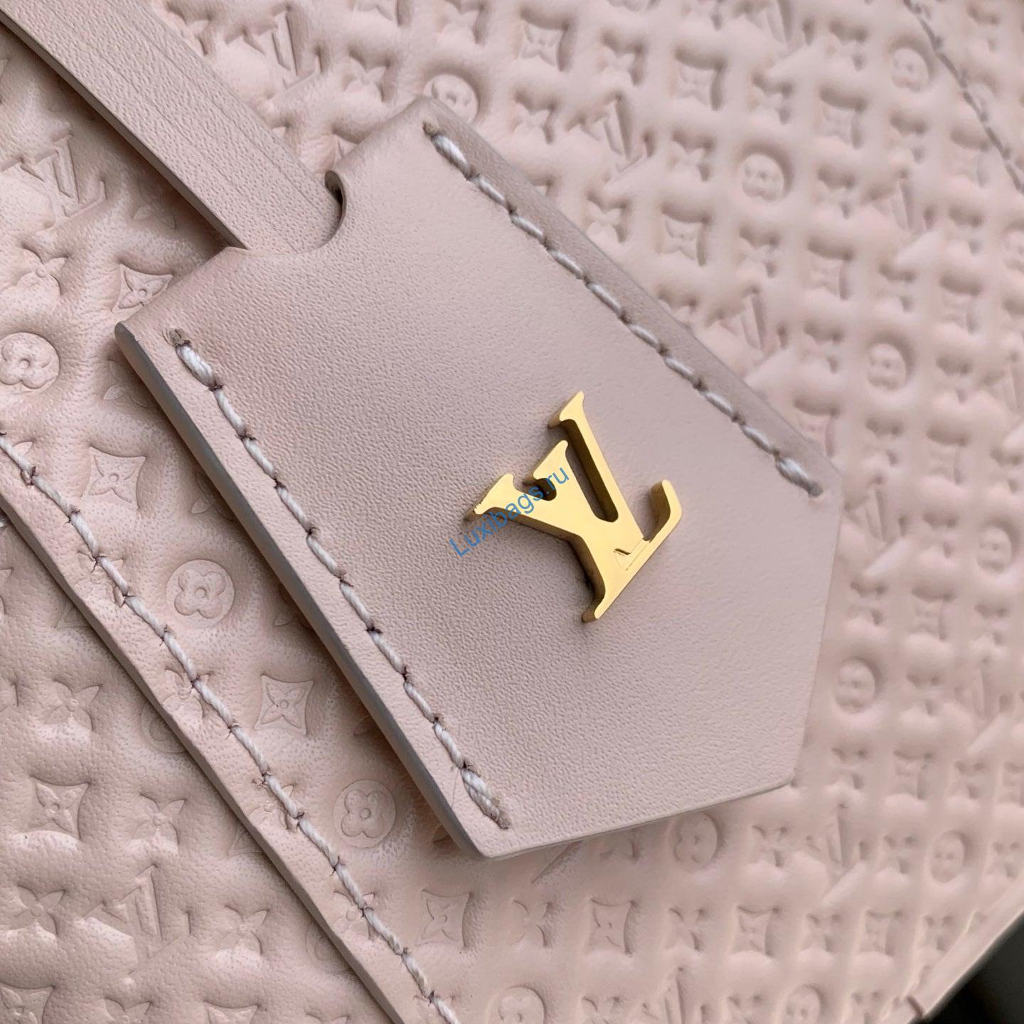 louis vuitton lv m29344 vanity chain pouch bag light bliss 4 Louis Vuitton LV M29344 Vanity Chain Pouch Bag Light Bliss | vanity chain pouch other leathers nvprod7670181v M29344 5