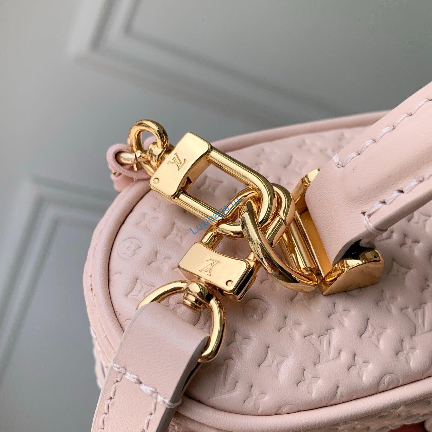 louis vuitton lv m29344 vanity chain pouch bag light bliss 5 Louis Vuitton LV M29344 Vanity Chain Pouch Bag Light Bliss | vanity chain pouch other leathers nvprod7670181v M29344 6