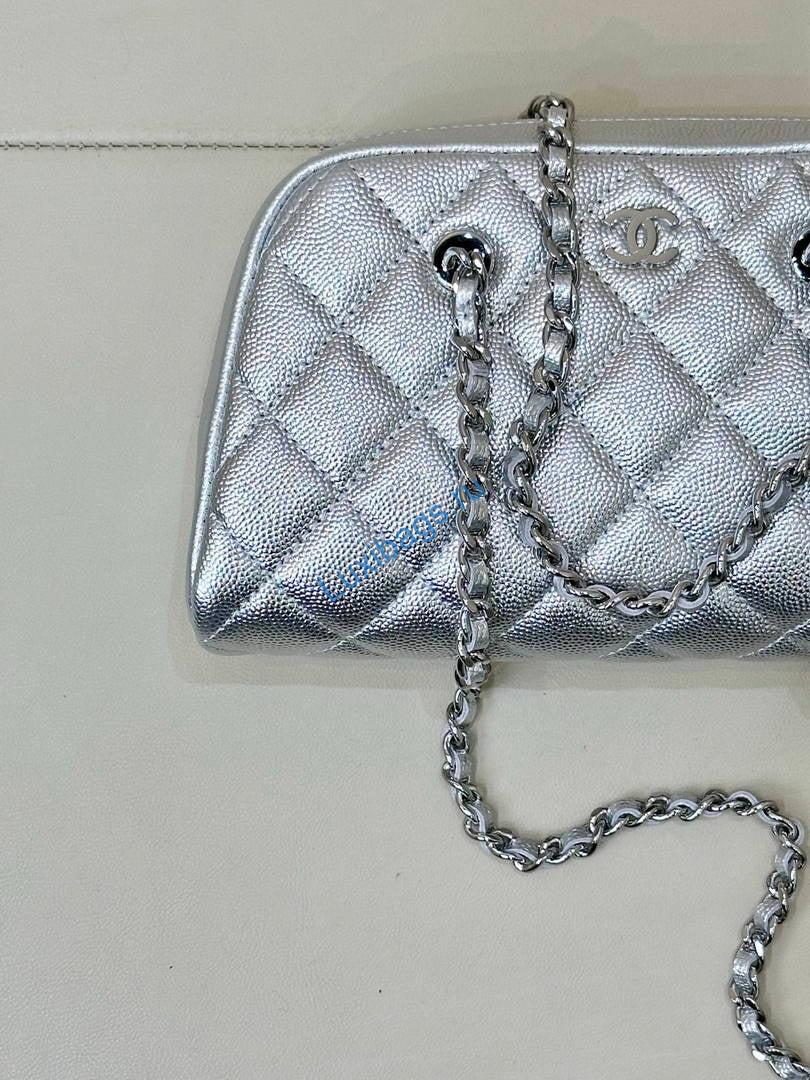 chanel ap5092 clutch with chain grained shiny calfskin silver 4 Chanel AP5092 Clutch with chain Grained Shiny Calfskin Silver | ap5092 clutch with chain grained shiny calfskin silver 05