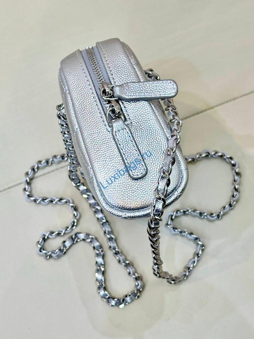 chanel ap5092 clutch with chain grained shiny calfskin silver 6 Chanel AP5092 Clutch with chain Grained Shiny Calfskin Silver | ap5092 clutch with chain grained shiny calfskin silver 07
