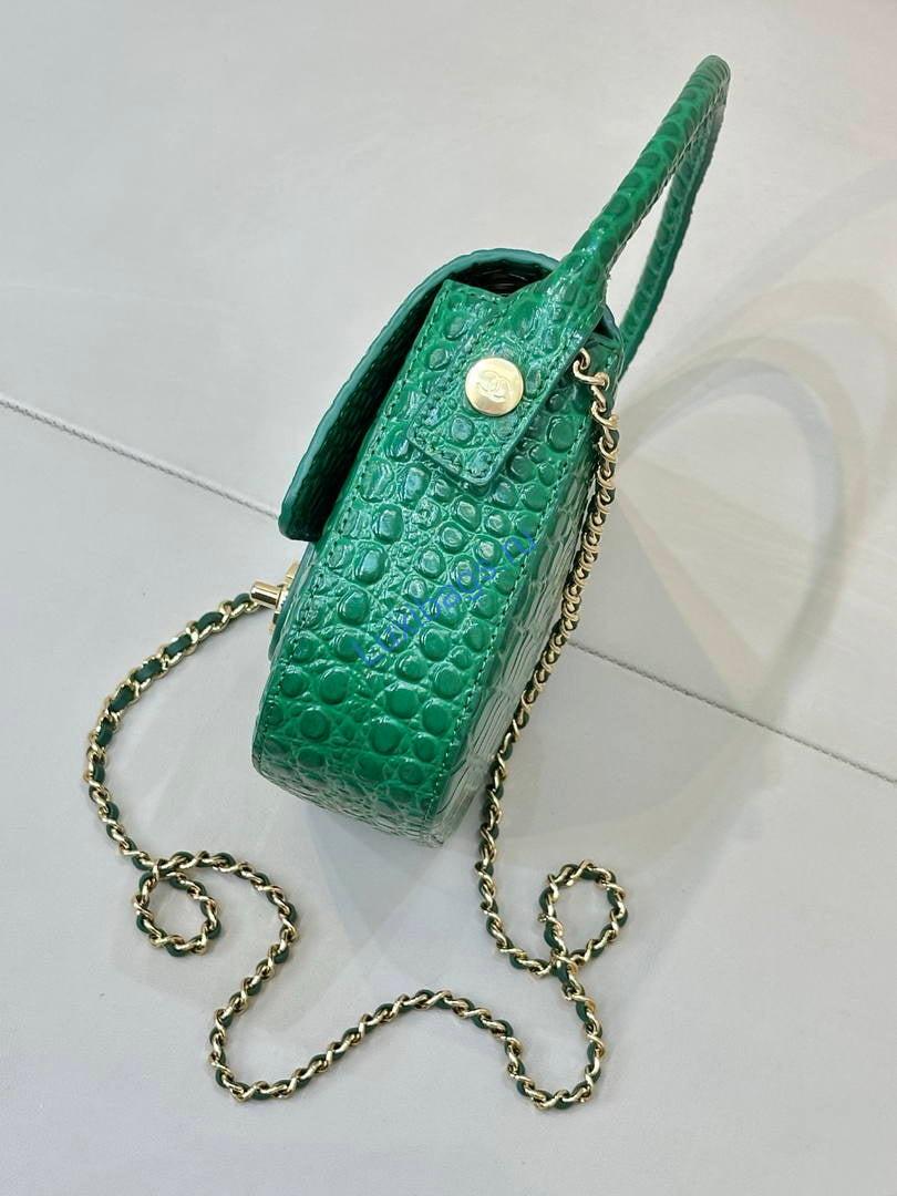 chanel as6424 mini flap bag with top handle crocodile embossed calfskin green 16 Chanel AS6424 Mini Flap Bag with Top Handle Crocodile Embossed Calfskin Green | as6424 mini flap bag with top handle crocodile embossed calfskin 06