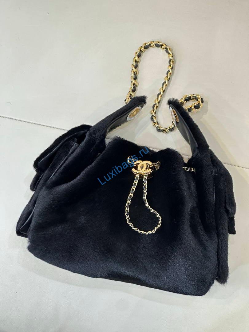 Chanel AS5293 Small Hobo fur & Shearling Black | as5293 small hobo fur shearling 100