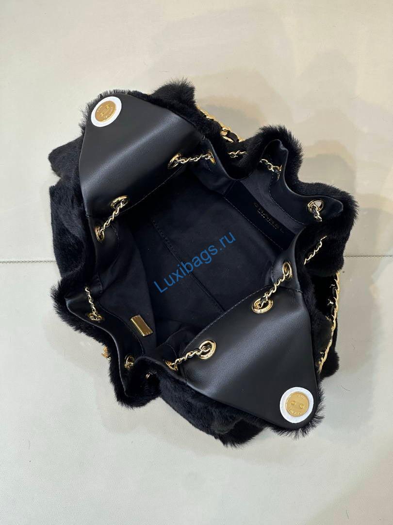 chanel as5293 small hobo fur & shearling black 14 Chanel AS5293 Small Hobo fur & Shearling Black | as5293 small hobo fur shearling 107