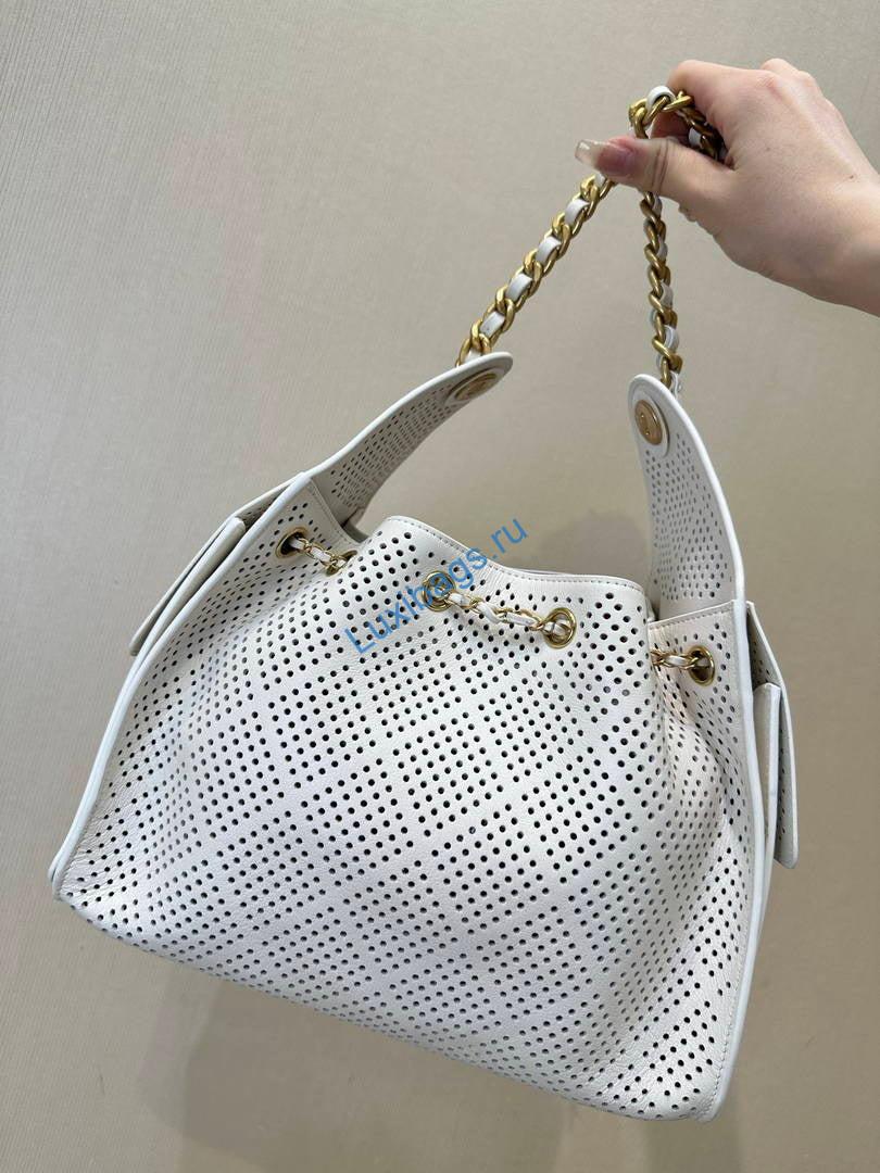 chanel as5293 small hobo preforated calfskin white 4 Chanel AS5293 Small Hobo Preforated Calfskin White | as5293 small hobo preforated calfskin 005
