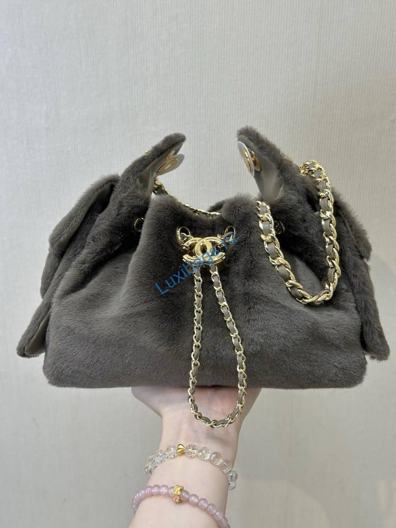 chanel as5631 mini hobo bag fur & shearling dark brown 1 Chanel AS5631 Mini Hobo Bag fur & Shearling Dark Brown | as5631 mini hobo bag fur shearling 0011
