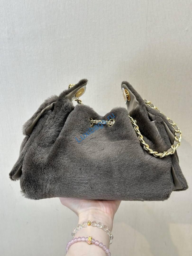 chanel as5631 mini hobo bag fur & shearling dark brown 4 Chanel AS5631 Mini Hobo Bag fur & Shearling Dark Brown | as5631 mini hobo bag fur shearling 0014