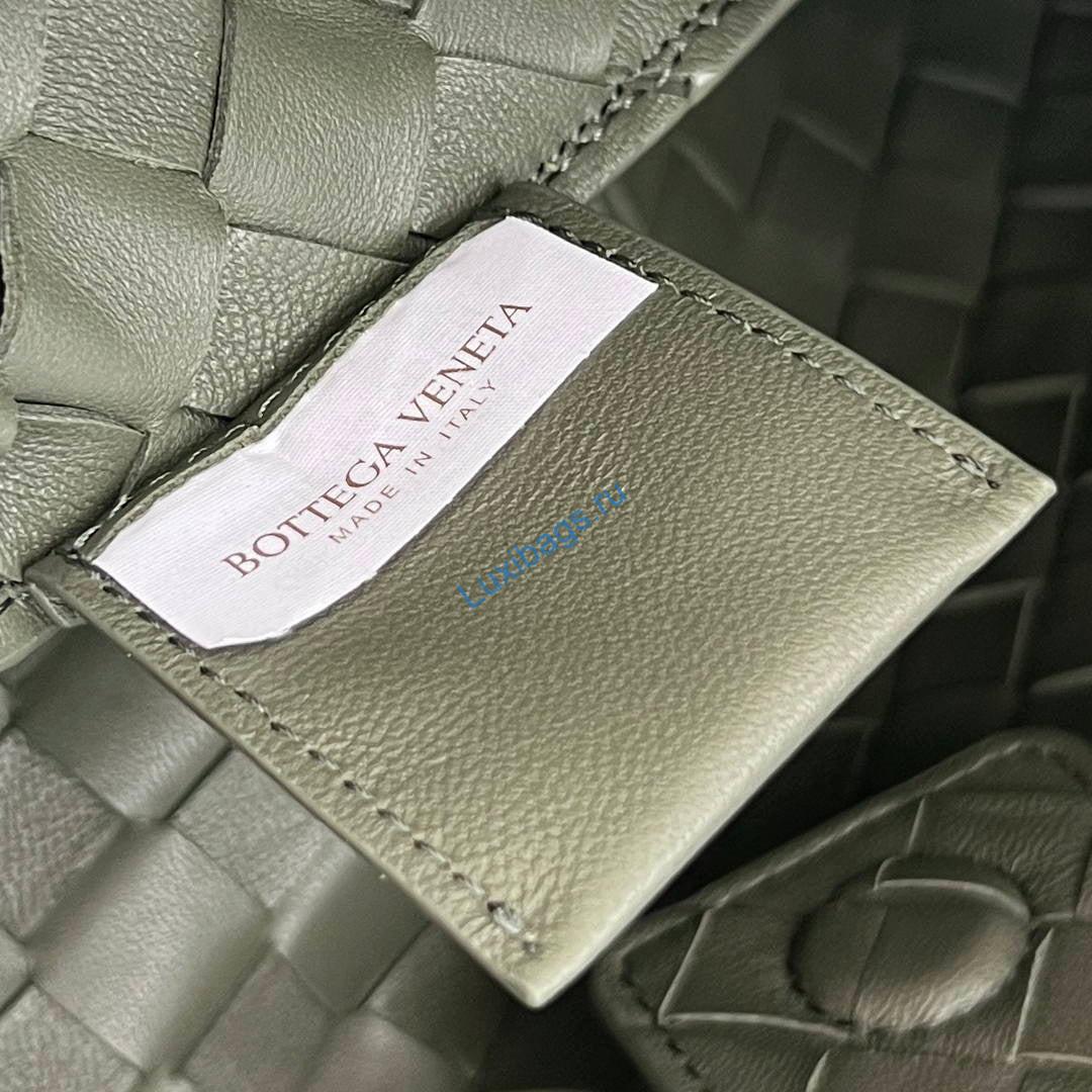 bottega veneta bv 844249v4sc01019 medium campana light green 8 Bottega Veneta BV 844249V4SC01019 Medium Campana Light Green | bottega veneta bv 844249v4sc01019 medium campana 127