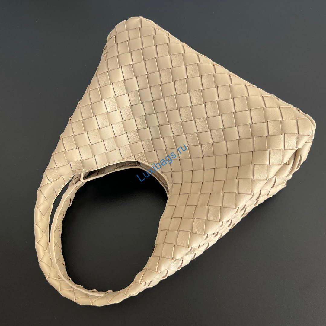 bottega veneta bv 854248v4sc01019 small campana beige 2 Bottega Veneta BV 854248V4SC01019 Small Campana Beige | bottega veneta bv 854248v4sc01019 small campana 21