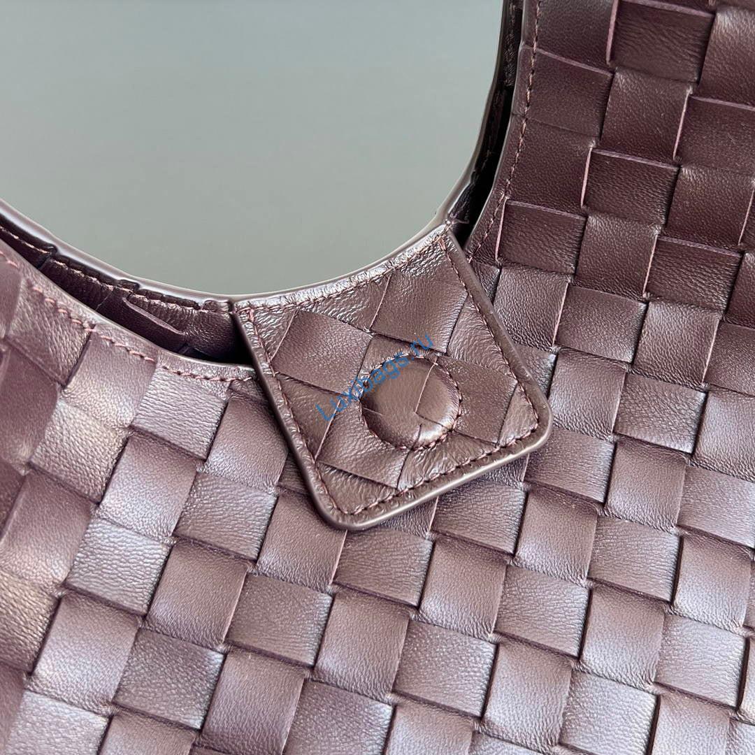Bottega Veneta BV 854248V4SC01019 Small Campana Deep Baro Red | bottega veneta bv 854248v4sc01019 small campana 54