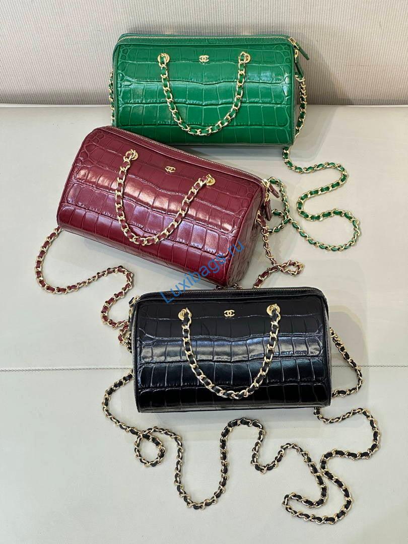 chanel ap5390 calfskin crocodile embossed mini bowling clutch with chain green 3 Chanel AP5390 Calfskin Crocodile Embossed Mini Bowling Clutch With Chain Green | chanel ap5390 calfskin crocodile embossed mini bowling clutch 01
