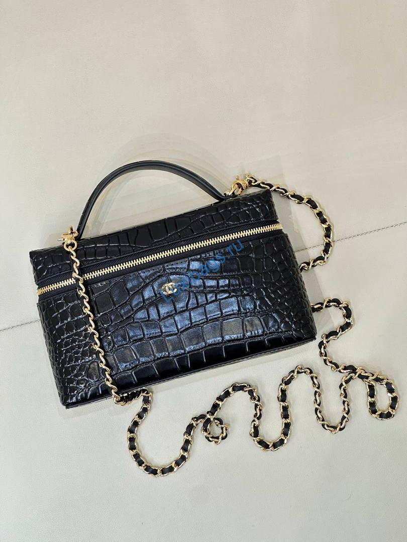 chanel vanity with chain ap5195 crocodile embossed calfskin black 3 Chanel Vanity with chain AP5195 Crocodile Embossed Calfskin Black | chanel vanity with chain ap5195 crocodile embossed calfskin black 13