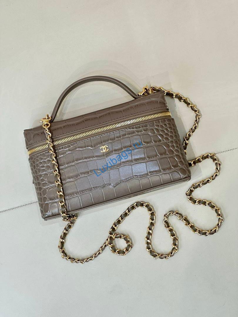 chanel vanity with chain ap5195 crocodile embossed calfskin elephant gray 3 Chanel Vanity with chain AP5195 Crocodile Embossed Calfskin Elephant Gray | chanel vanity with chain ap5195 crocodile embossed calfskin elephant gray 04