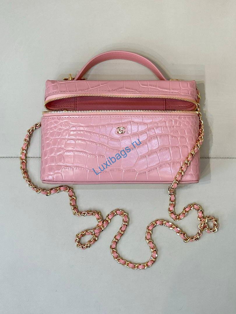 chanel vanity with chain ap5195 crocodile embossed calfskin pink 12 Chanel Vanity with chain AP5195 Crocodile Embossed Calfskin Pink | chanel vanity with chain ap5195 crocodile embossed calfskin pink 07