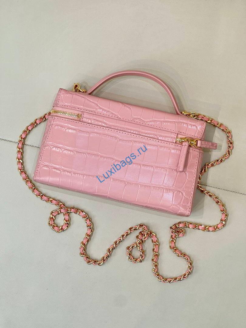 chanel vanity with chain ap5195 crocodile embossed calfskin pink 14 Chanel Vanity with chain AP5195 Crocodile Embossed Calfskin Pink | chanel vanity with chain ap5195 crocodile embossed calfskin pink 09