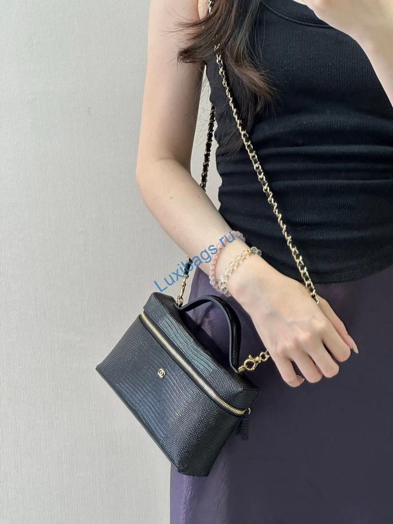 chanel vanity with chain ap5195 lizard-patterned skin calfskin black 5 Chanel Vanity with chain AP5195 Lizard-patterned skin Calfskin Black | chanel vanity with chain ap5195 lizard patterned skin calfskin 33