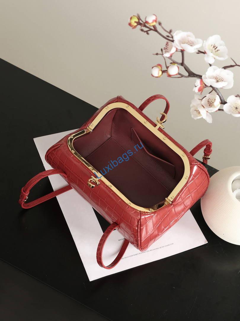 Chanel Clutch with Leather Strap Crocodile Embossed Calfskin & Gold-Tone Metal AP5360 Wine Red | clutch with leather strap crocodile embossed calfskin gold tone metal ap5360 black 08