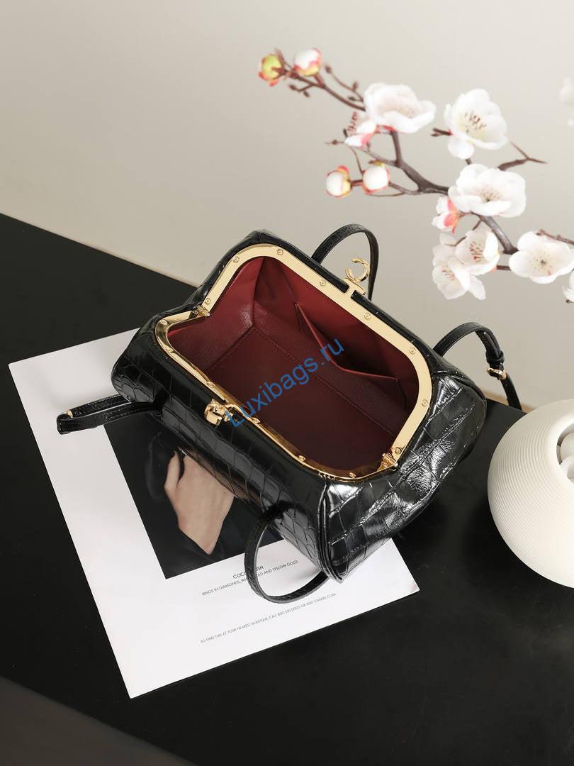 Chanel Clutch with Leather Strap Crocodile Embossed Calfskin & Gold-Tone Metal AP5360 Black | clutch with leather strap crocodile embossed calfskin gold tone metal ap5360 black 17