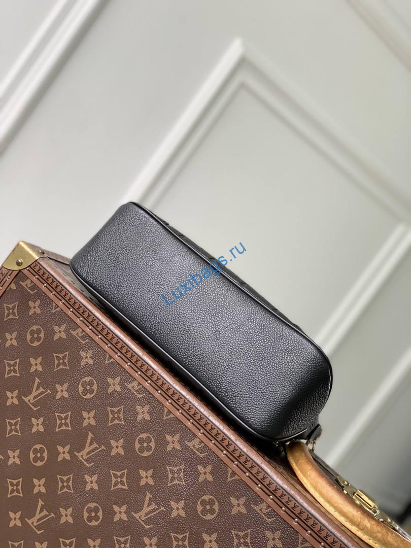 louis vuitton lv m28511 skyline pm black 3 Louis Vuitton LV M28511 Skyline PM Black | louis vuitton lv m28511 skyline pm black04