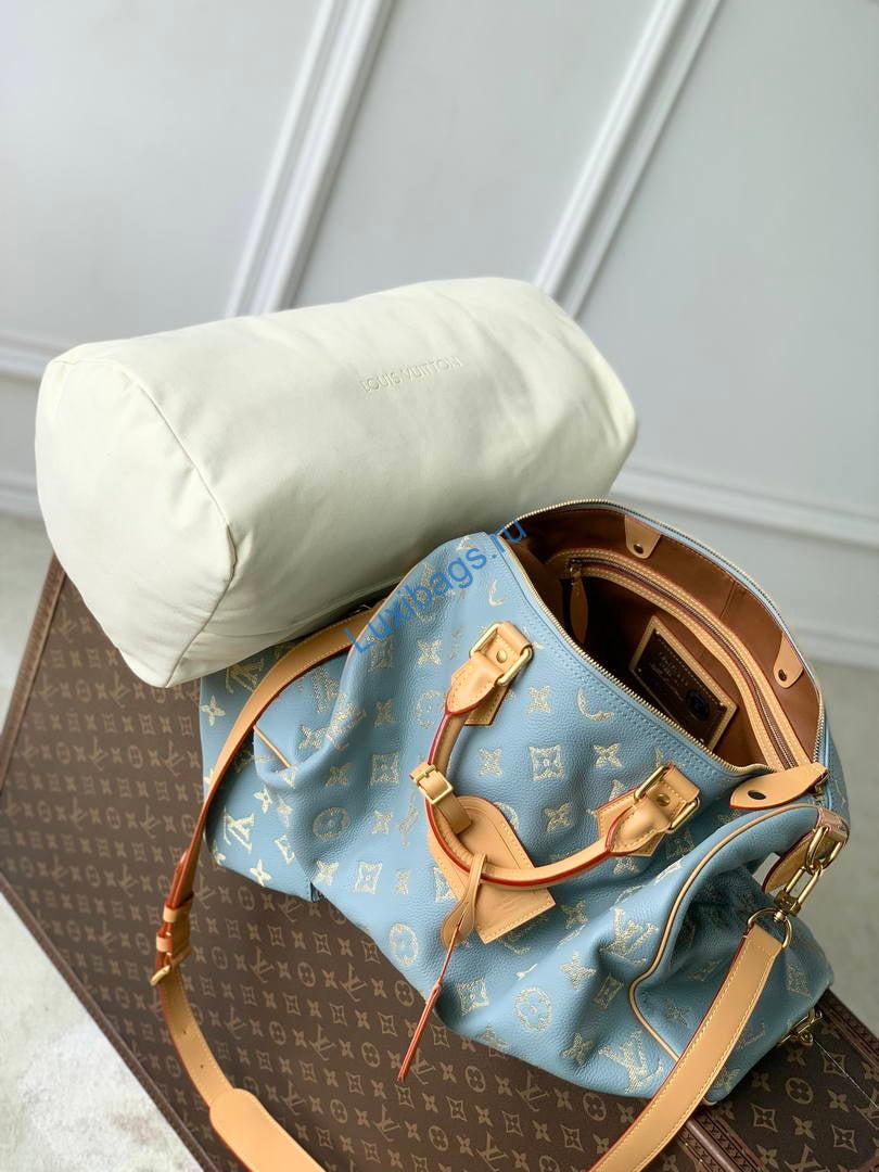 louis vuitton lv m28079 speedy p9 bandoulière 40 bag monogram leather sky blue 5 Louis Vuitton LV M28079 Speedy P9 Bandoulière 40 Bag Monogram Leather sky Blue | lv m28079 speedy p9 bandouliere 40 bag monogram leather sky blue 06