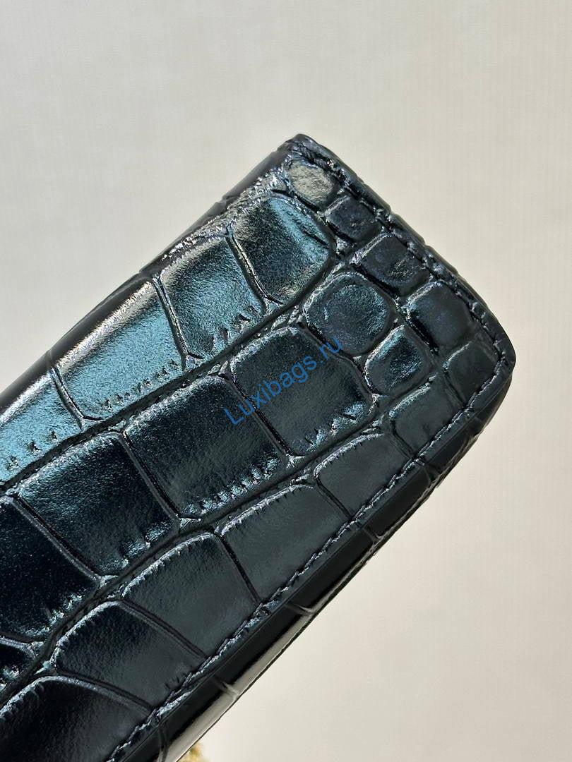 chanel small vanity with chain ap5346 crocodile embossed calfskin black 8 Chanel Small Vanity with chain AP5346 Crocodile Embossed Calfskin Black | small vanity with chain ap5346 crocodile embossed calfskin black 18